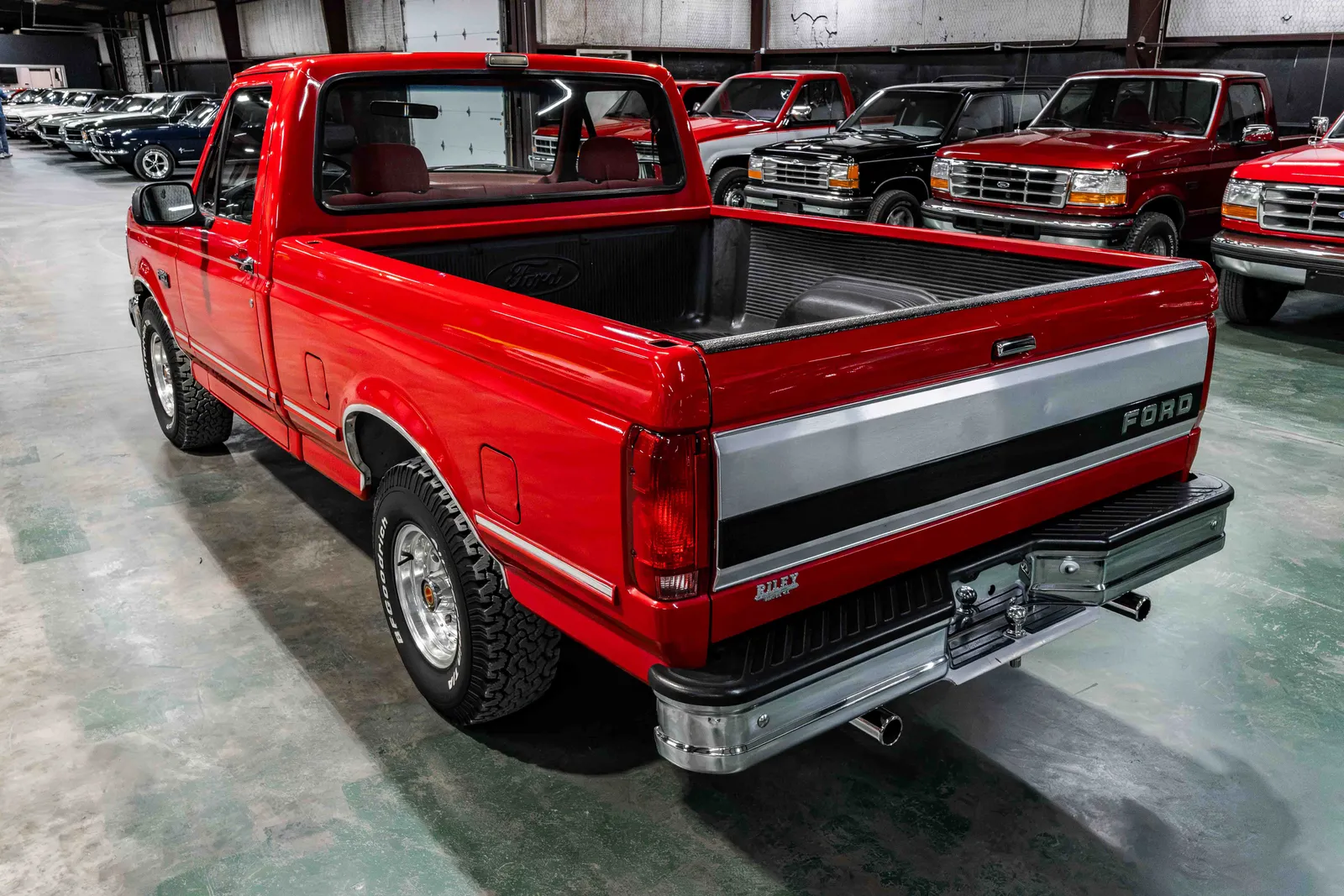 1992-Ford-F150-Vermilion-1FTDF15N8NNA68180-35.jpg
