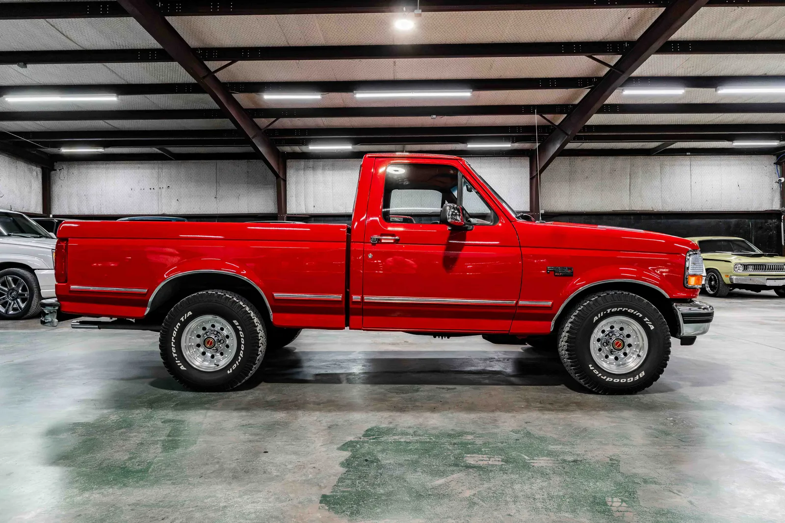 1992-Ford-F150-Vermilion-1FTDF15N8NNA68180-38.jpg