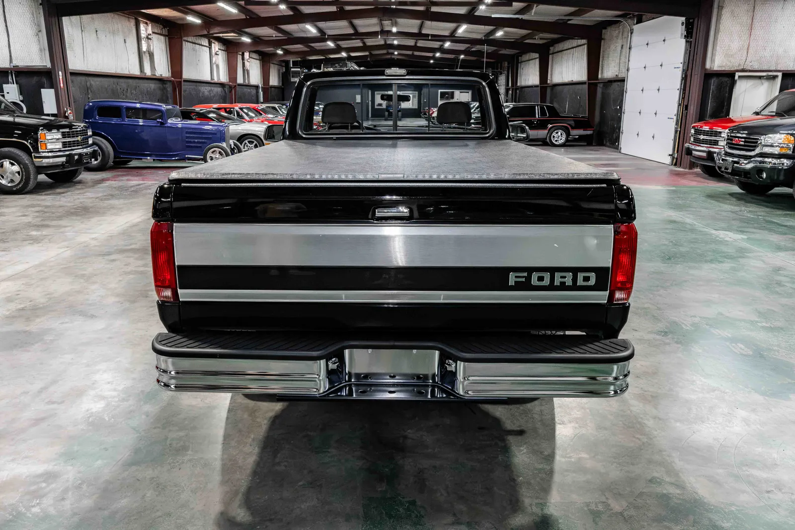 1992-Ford-F150-Black-1FTEF14N9NPA65699-36.jpg