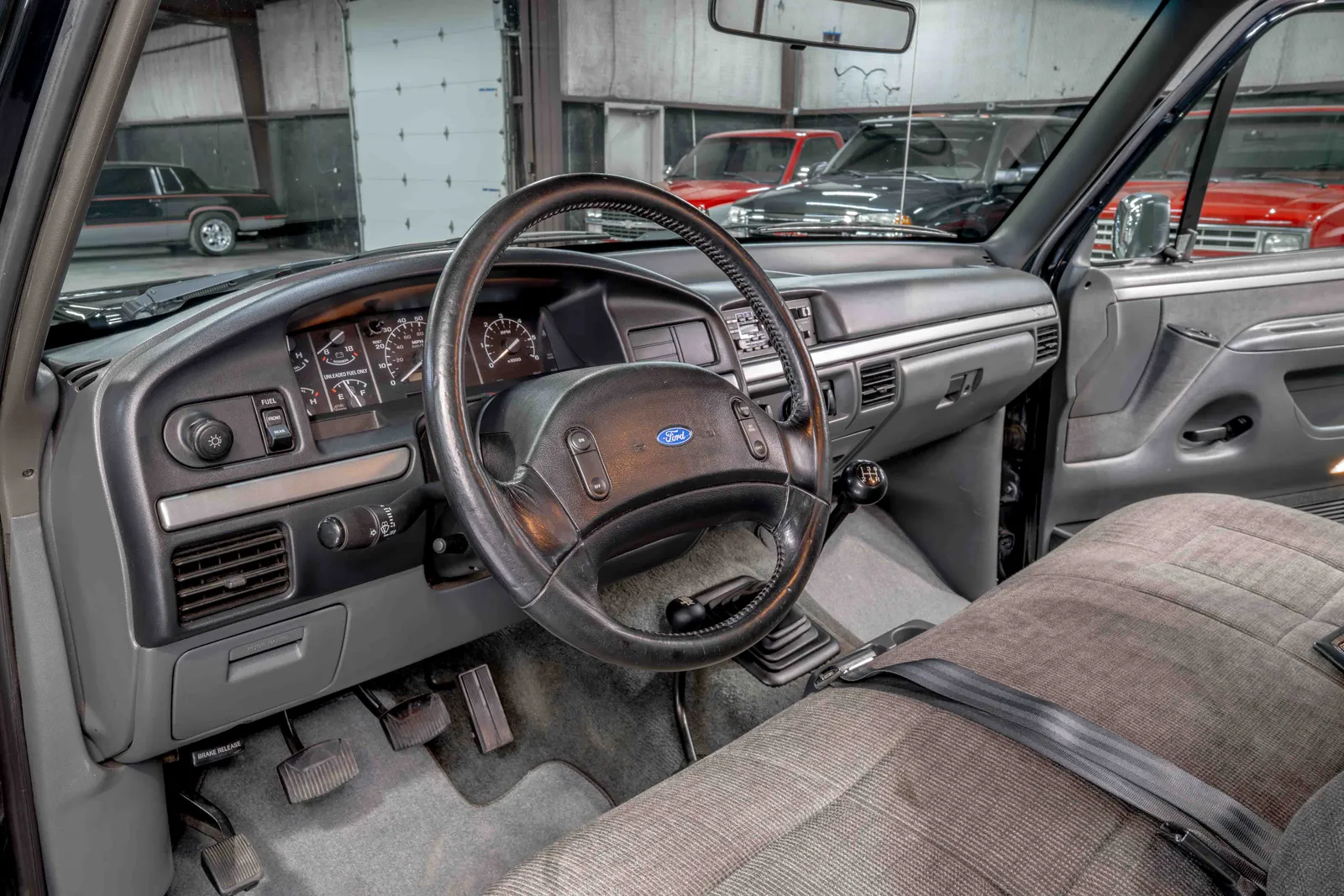 1992-Ford-F150-Black-1FTEF14N9NPA65699-46.jpg