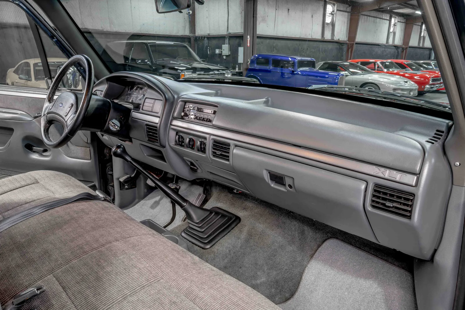 1992-Ford-F150-Black-1FTEF14N9NPA65699-47.jpg