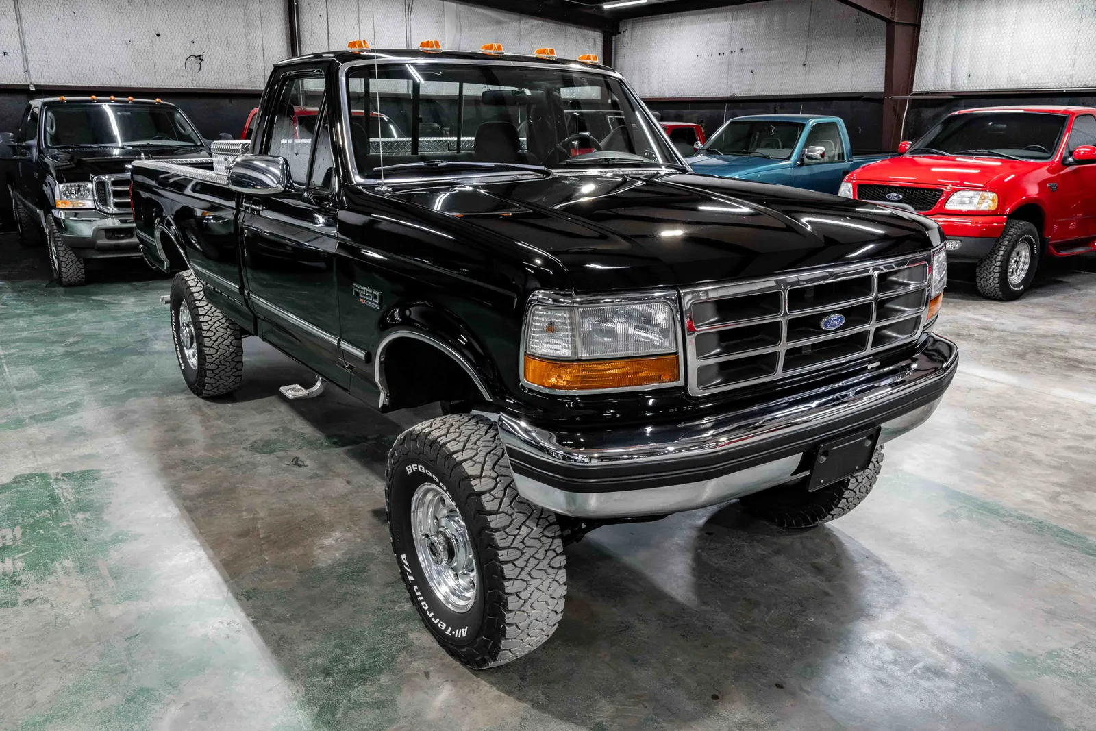 1993-Ford-F250-Black-1FTHF26H6PNA27520-39.jpg