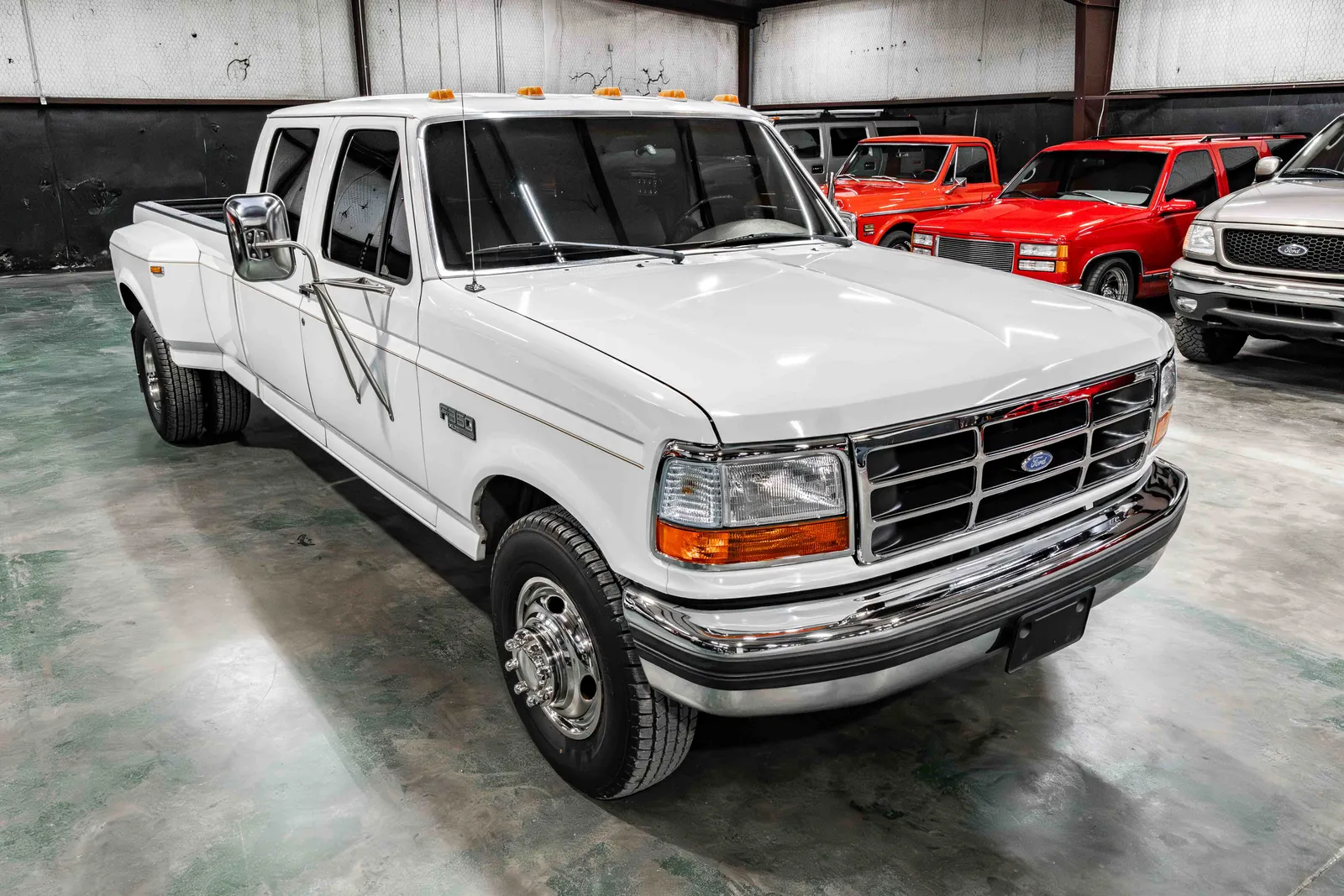 1994-Ford-F350-White-A28142-39.jpg