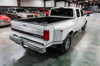 1994-Ford-F350-White-A28142-37.jpg
