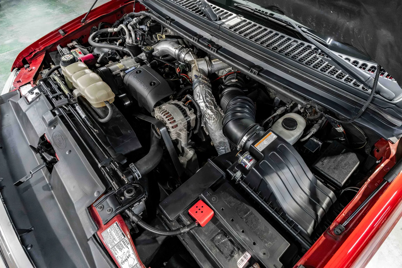 10_2001-Ford-F250-4X4-Red-C61653-43.jpg