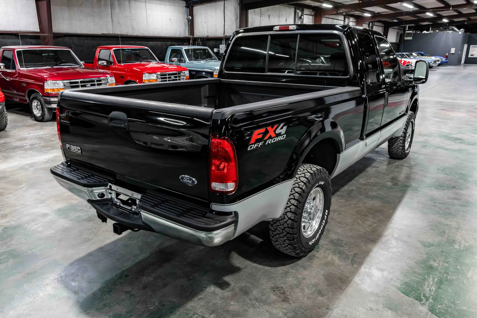 2003-Ford-F350-Ebony-Black-1FTSX31F13EA16966-37.jpg