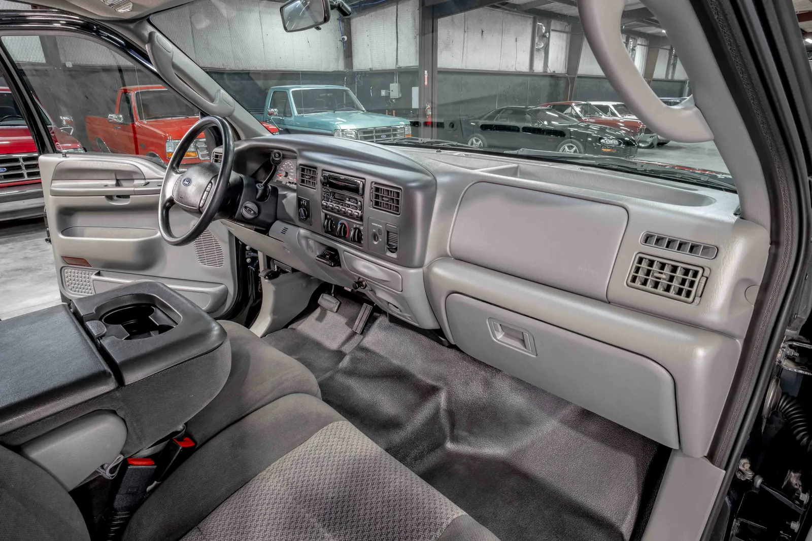 2003-Ford-F350-Ebony-Black-1FTSX31F13EA16966-49.jpg