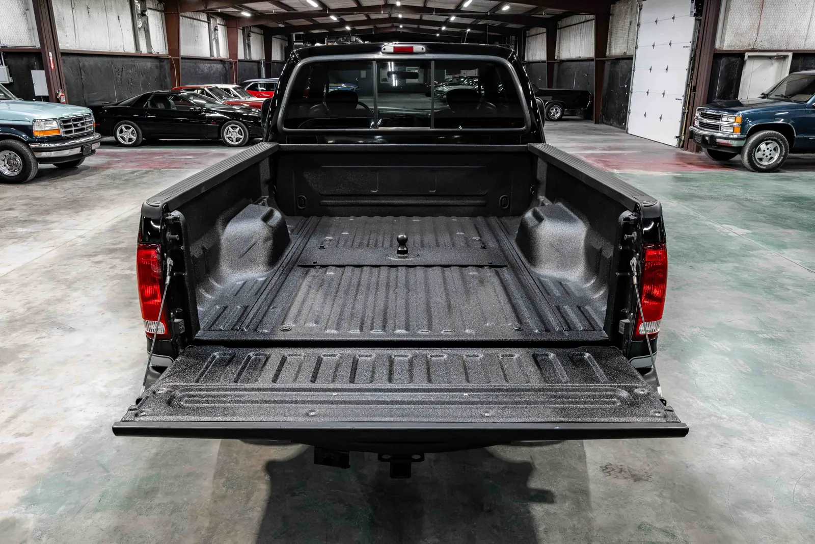 2003-Ford-F350-Ebony-Black-1FTSX31F13EA16966-54.jpg