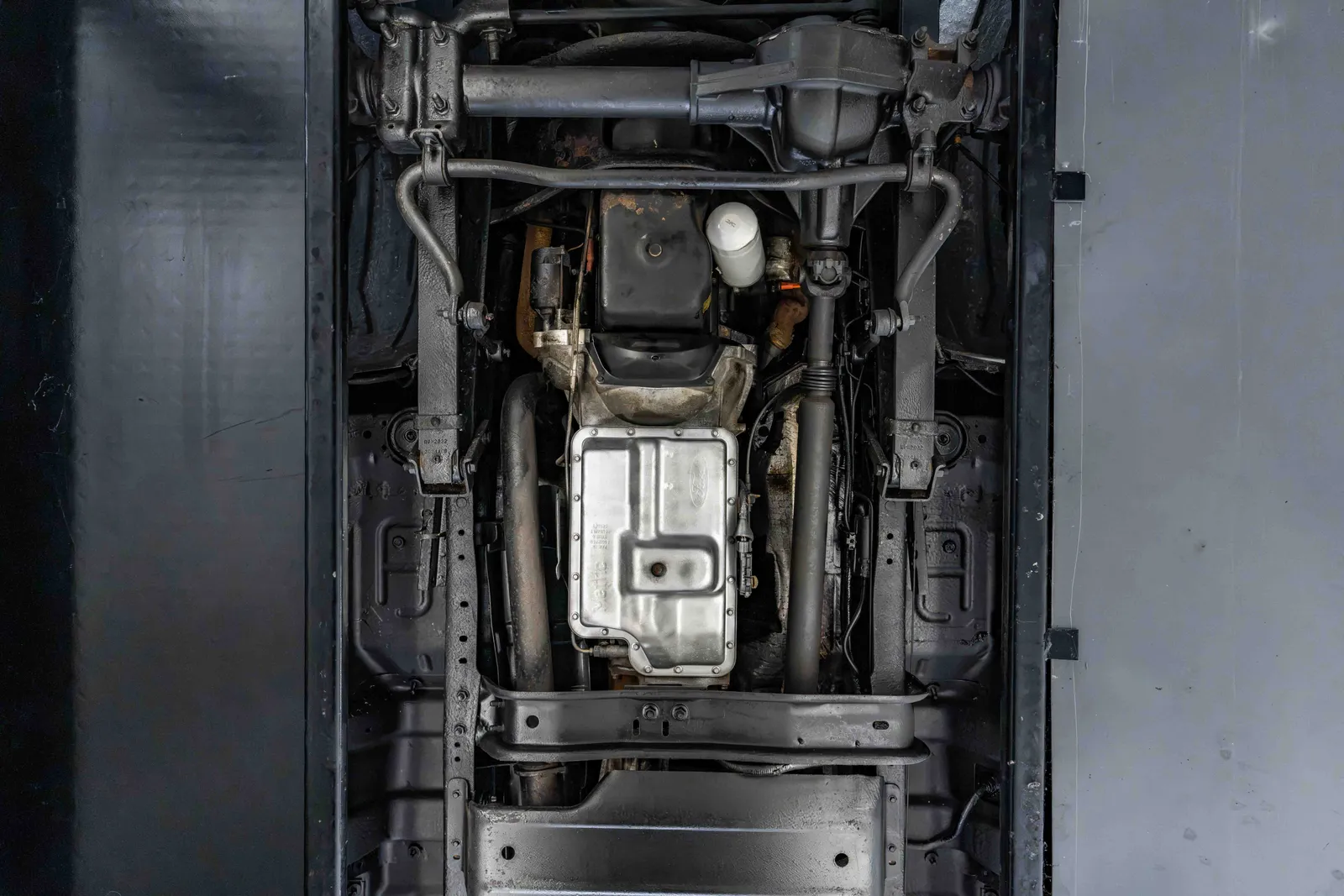 2003-Ford-F350-Ebony-Black-1FTSX31F13EA16966-80.jpg