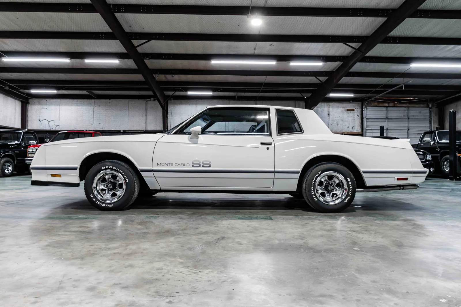 1984-Chevrolet-Monte-Carlo-White-163213-34.jpg