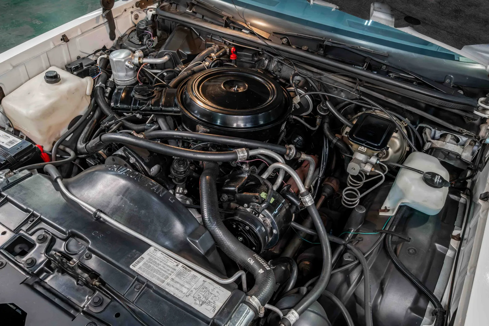 1984-Chevrolet-Monte-Carlo-White-163213-43.jpg