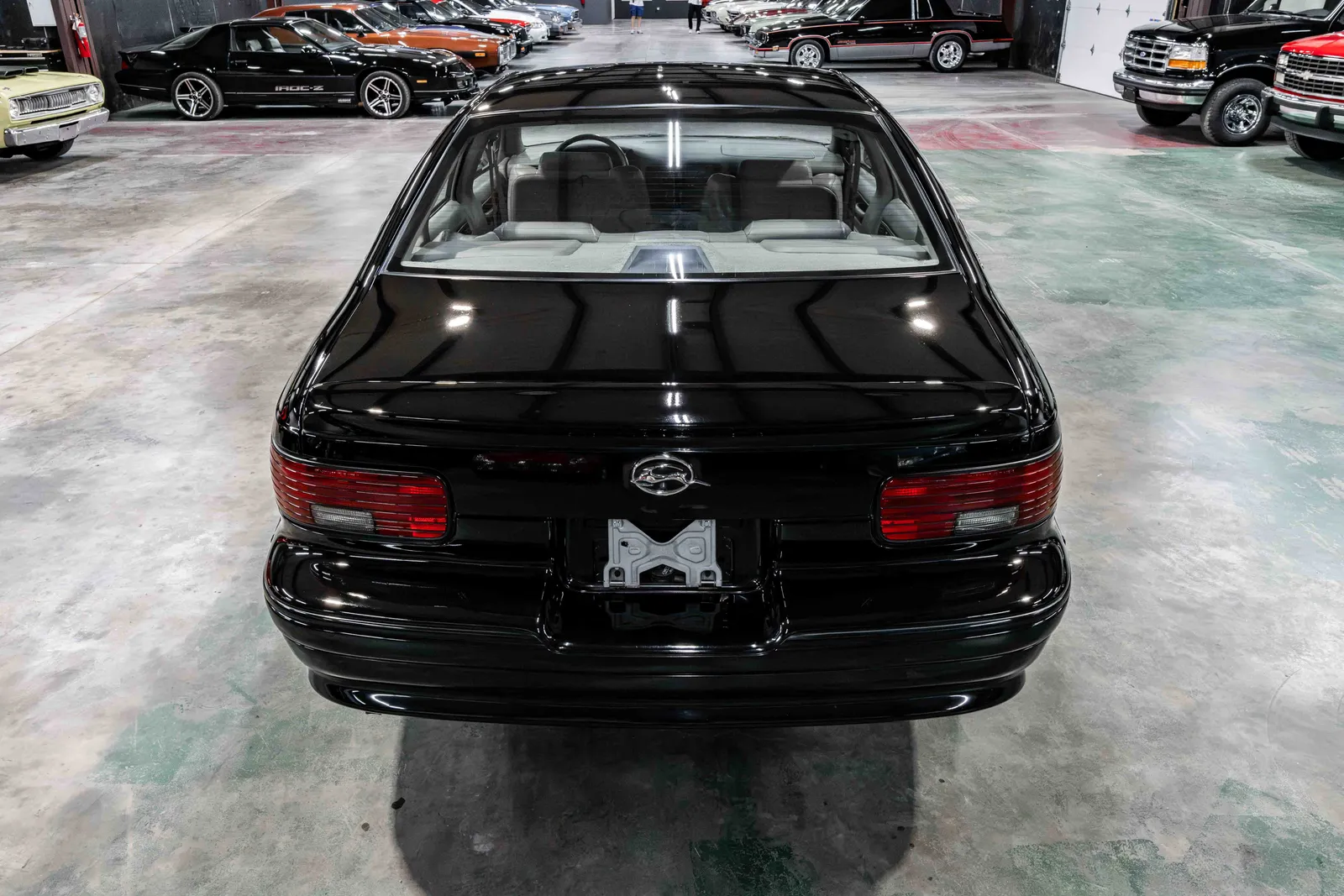 1994-Chevrolet-Impala-SS-Black-182768-36.jpg