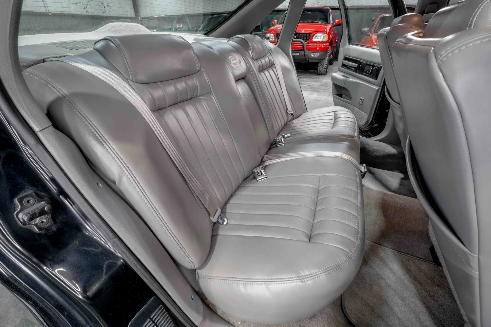 1994-Chevrolet-Impala-SS-Black-182768-51.jpg