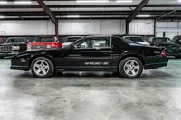 1989-Chevrolet-Camaro-Black-187339--34.jpg