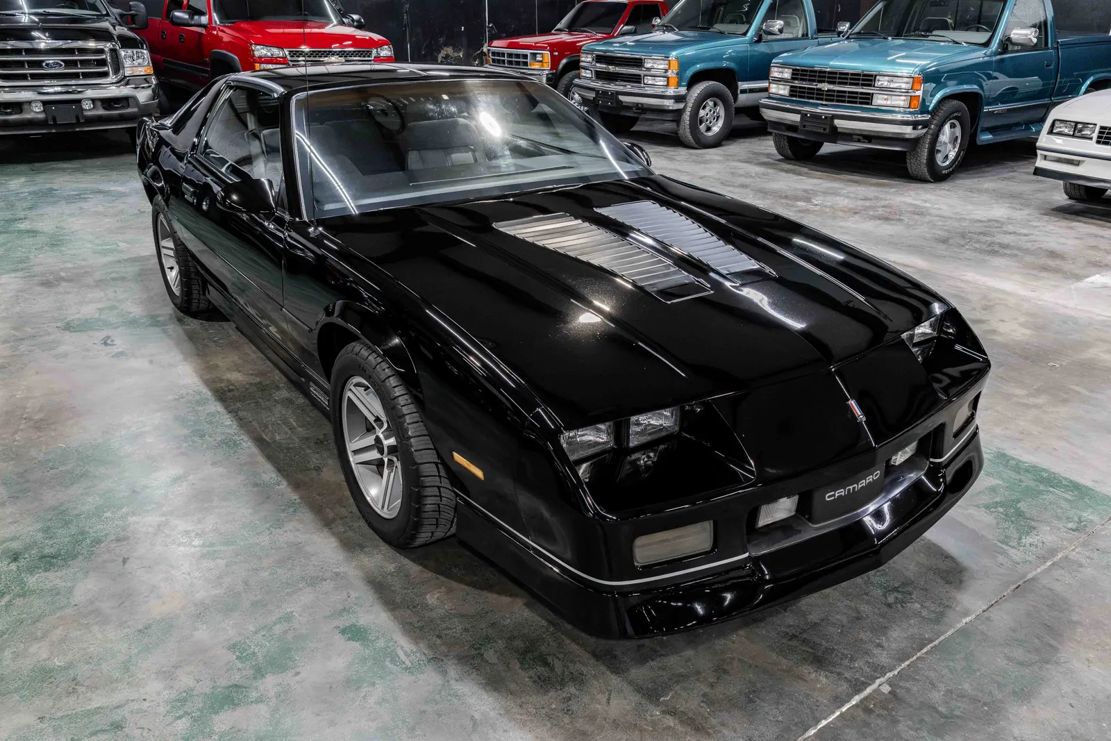 1986-Chevrolet-Camaro-Black-130642-39.jpg