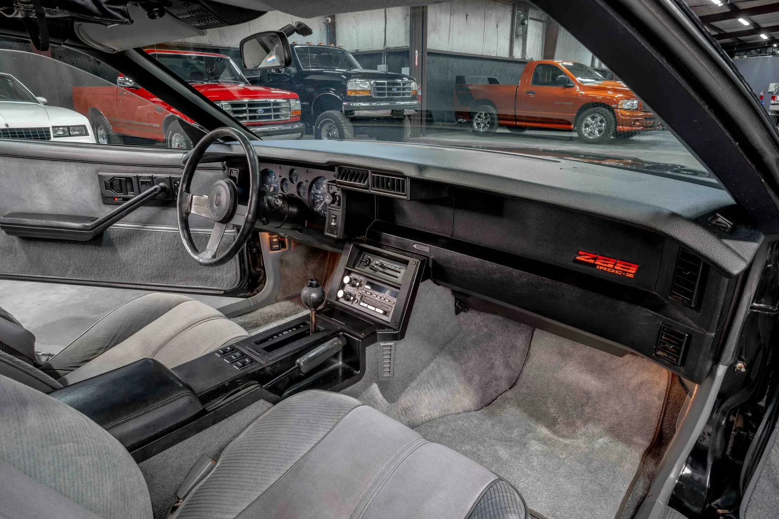 1986-Chevrolet-Camaro-Black-130642-49.jpg