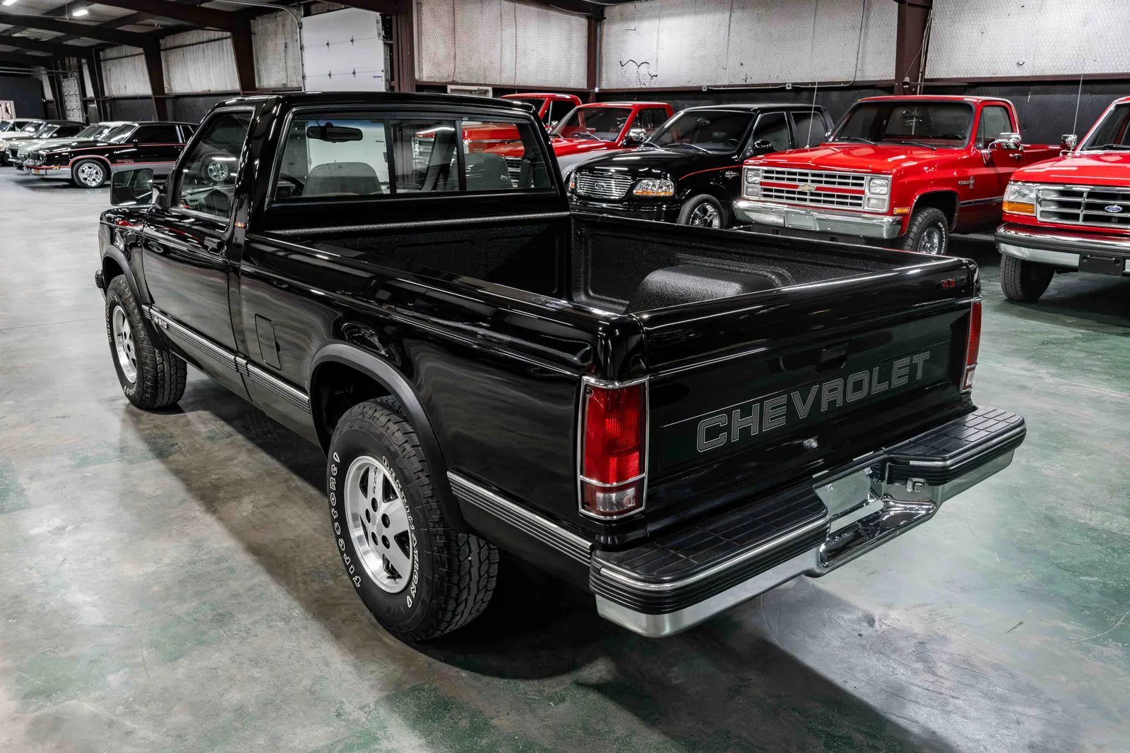 1993-Chevrolet-S10-Black-117897-35.jpg