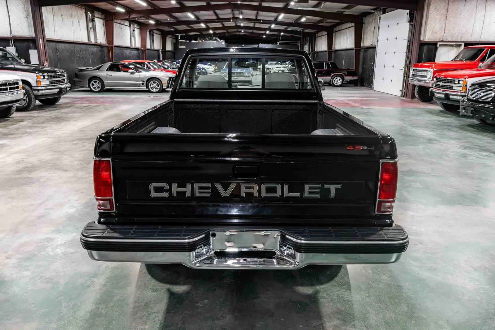 1993-Chevrolet-S10-Black-117897-36.jpg