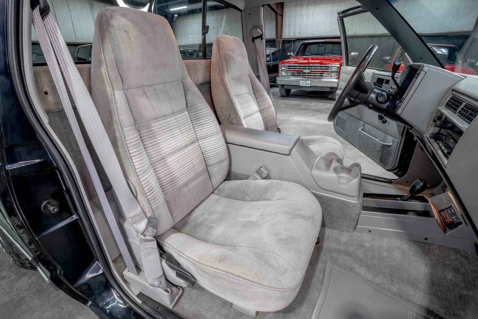 1993-Chevrolet-S10-Black-117897-48.jpg