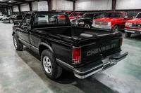 1993-Chevrolet-S10-Black-117897-35.jpg
