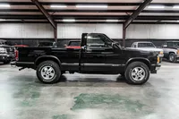 1993-Chevrolet-S10-Black-117897-38.jpg