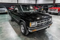 1993-Chevrolet-S10-Black-117897-39.jpg