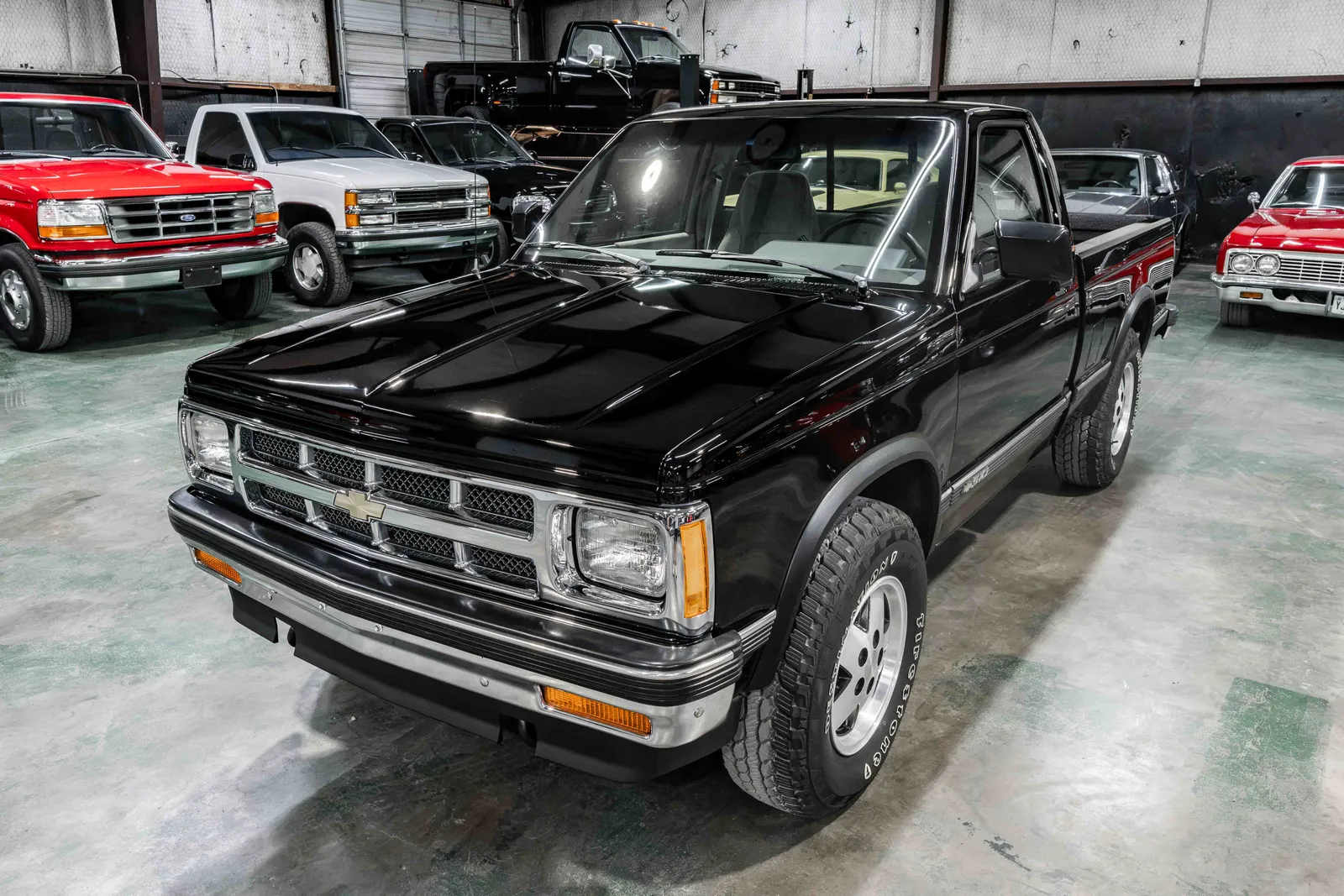 1993-Chevrolet-S10-Black-117897-33.jpg