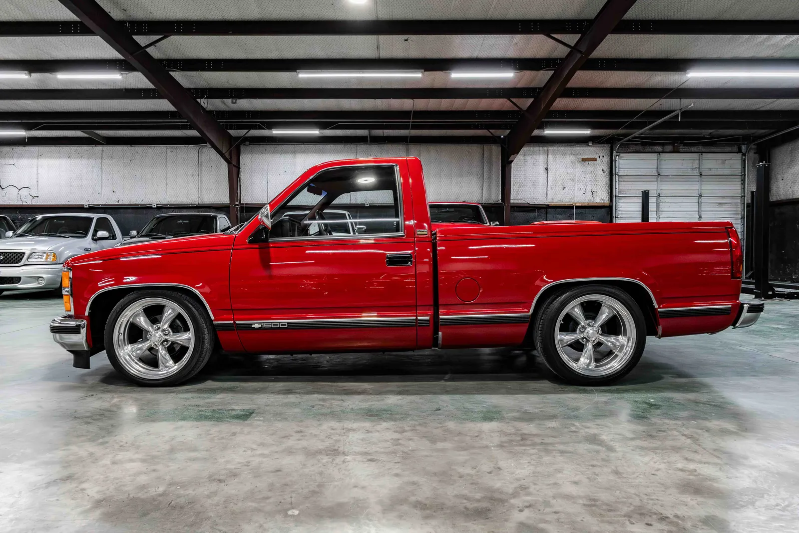 1_1989-Chevrolet-C1500-Red-168097-37.jpg