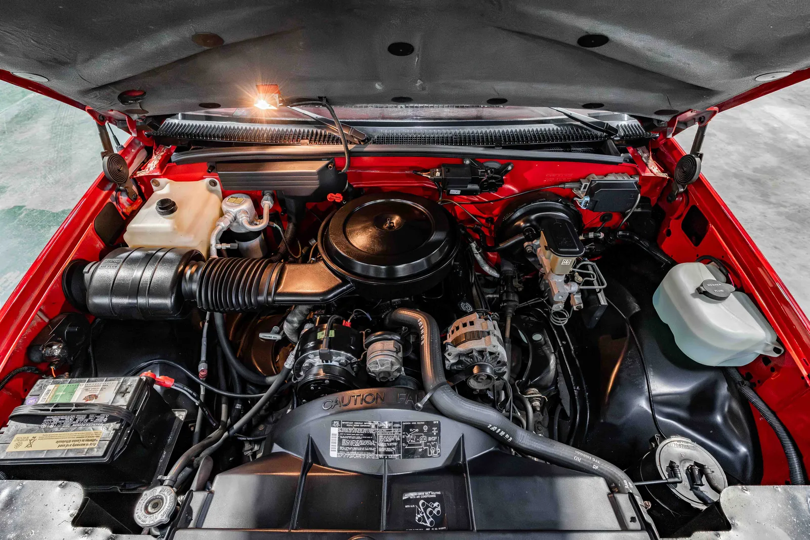 9_1989-Chevrolet-C1500-Red-168097-45.jpg