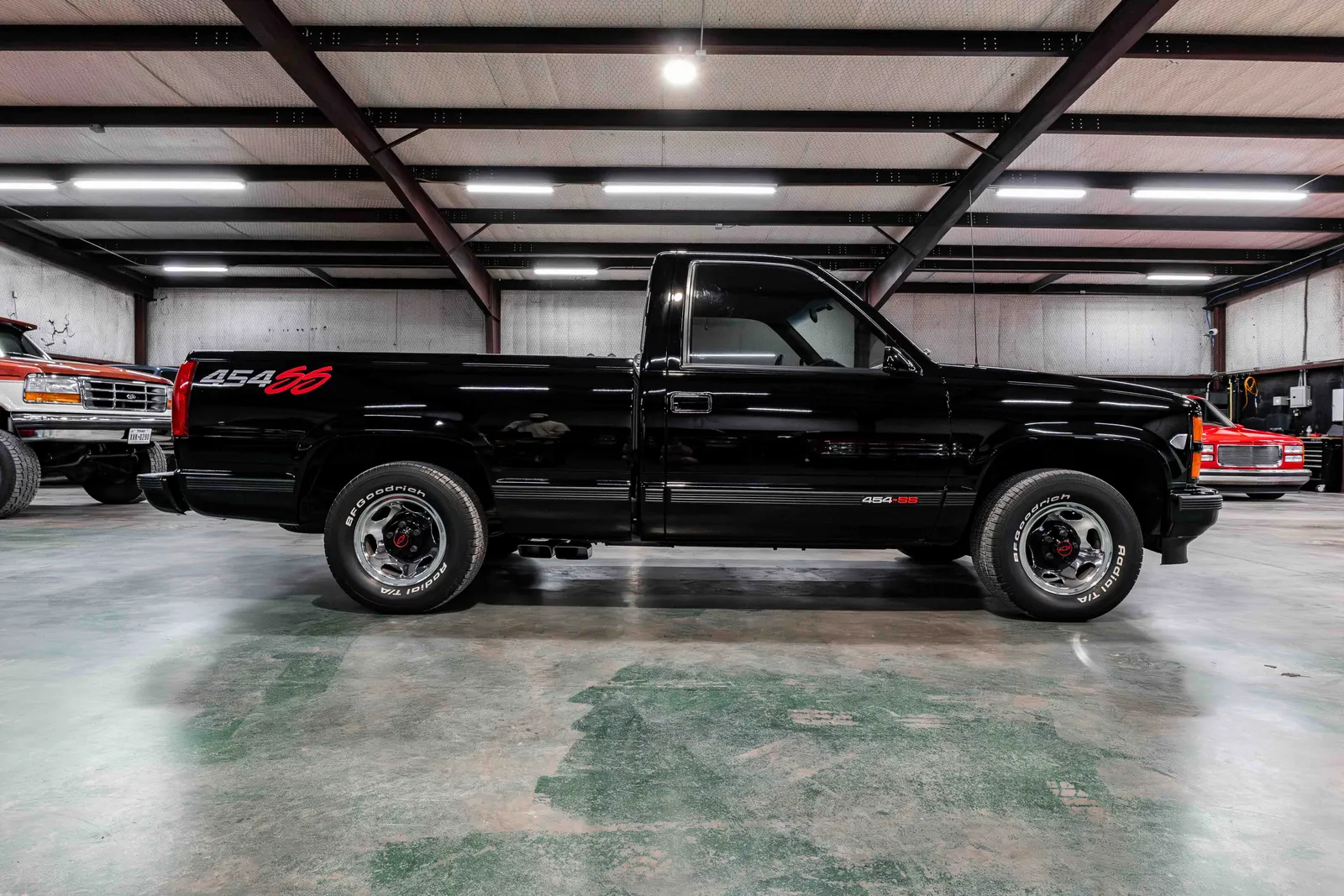 1992-Chevrolet-454SS-Black-119877-38.jpg