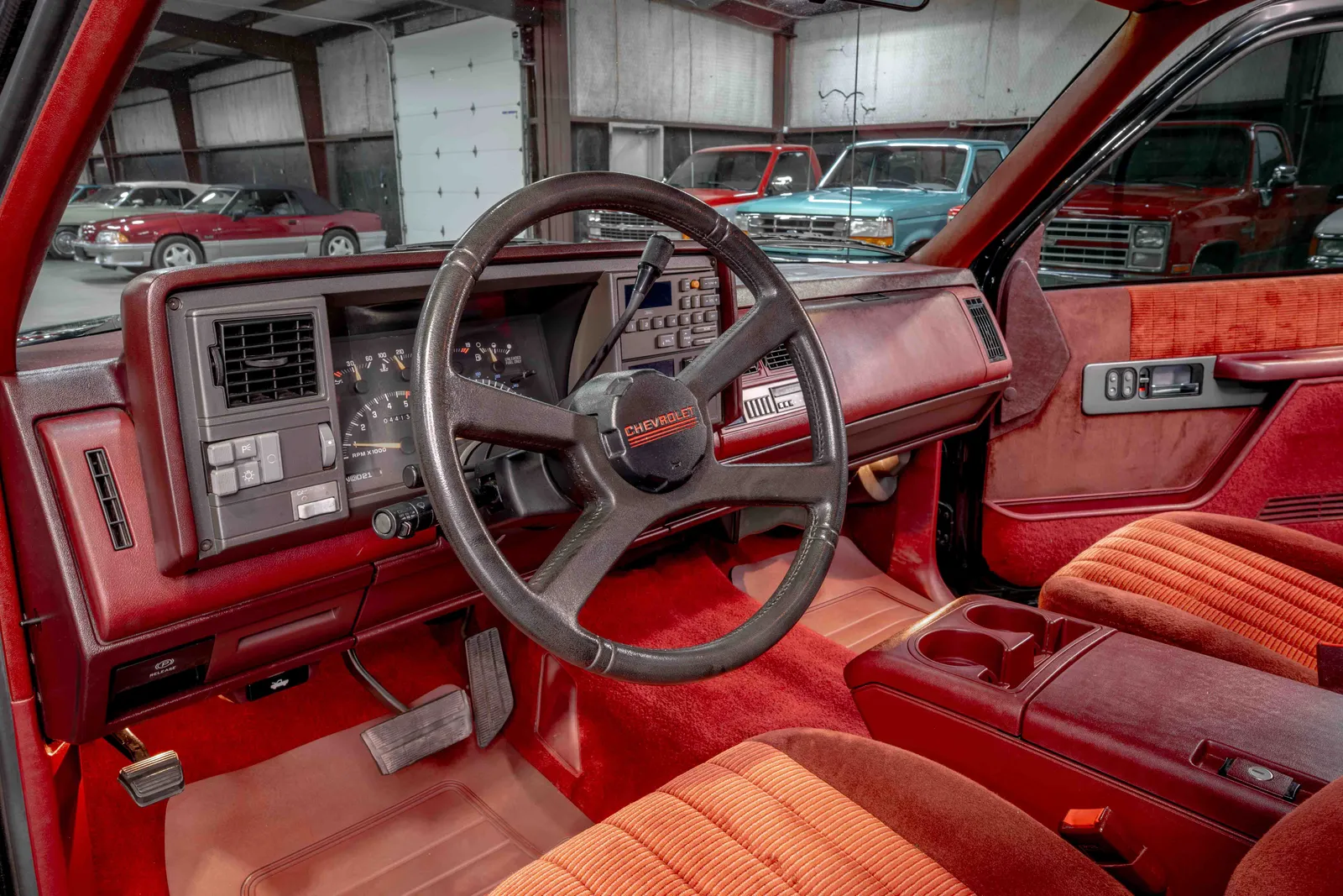 1991-Chevrolet-454SS-Black-1GCDC14N4MZ150926-46.jpg
