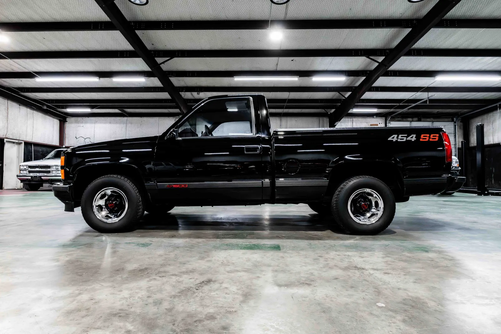 1990-Chevrolet-454SS-Black-1GCDC14N8LZ244547-34.jpg