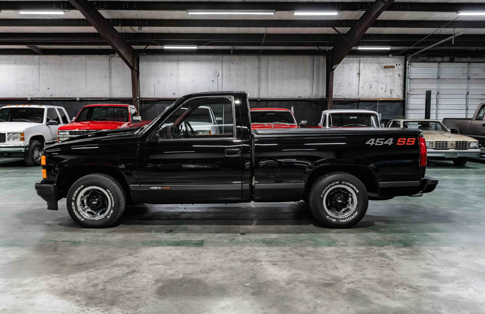 1_1990-Chevrolet-454SS-Black-171195--31.jpg