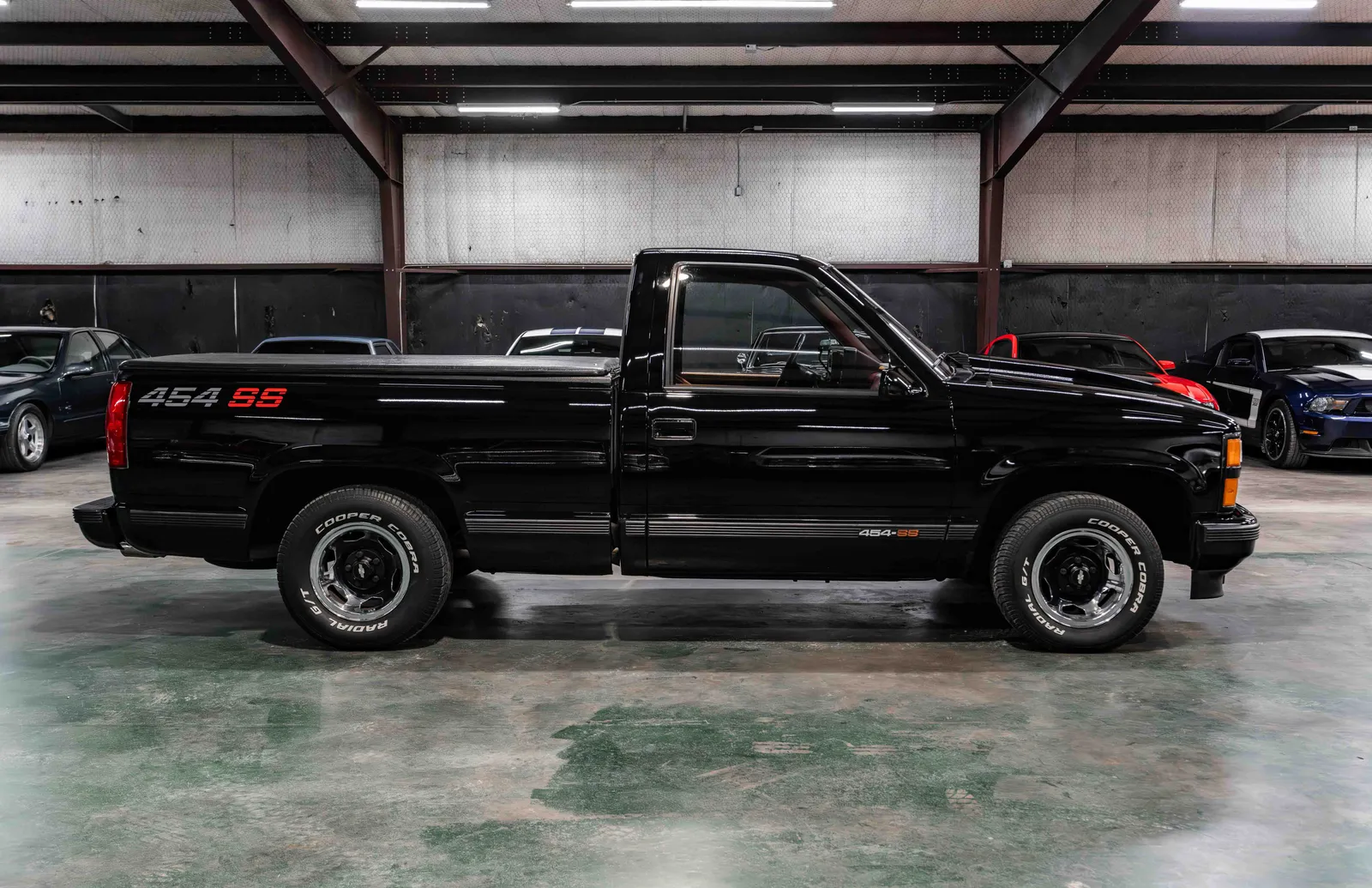5_1990-Chevrolet-454SS-Black-171195--35.jpg