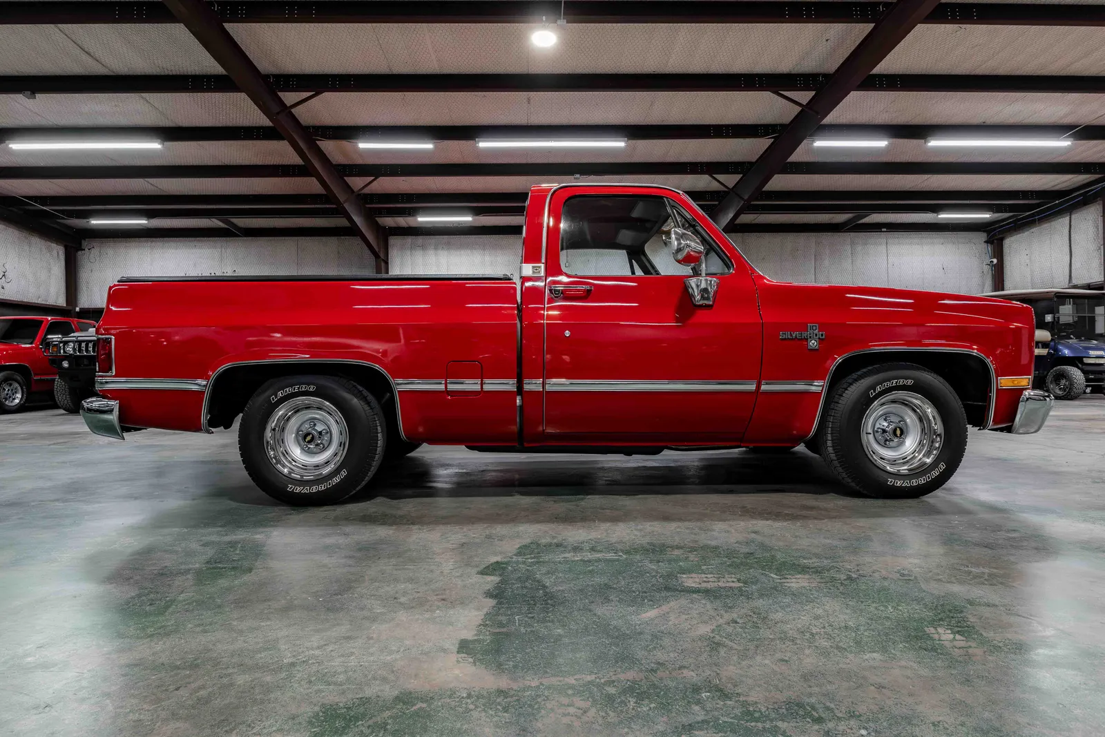 1987-Chevrolet-C10-Red-1GCDR14K0HF347684-38.jpg