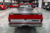 1987-Chevrolet-C10-Red-1GCDR14K0HF347684-36.jpg