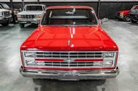1987-Chevrolet-C10-Red-1GCDR14K0HF347684-40.jpg