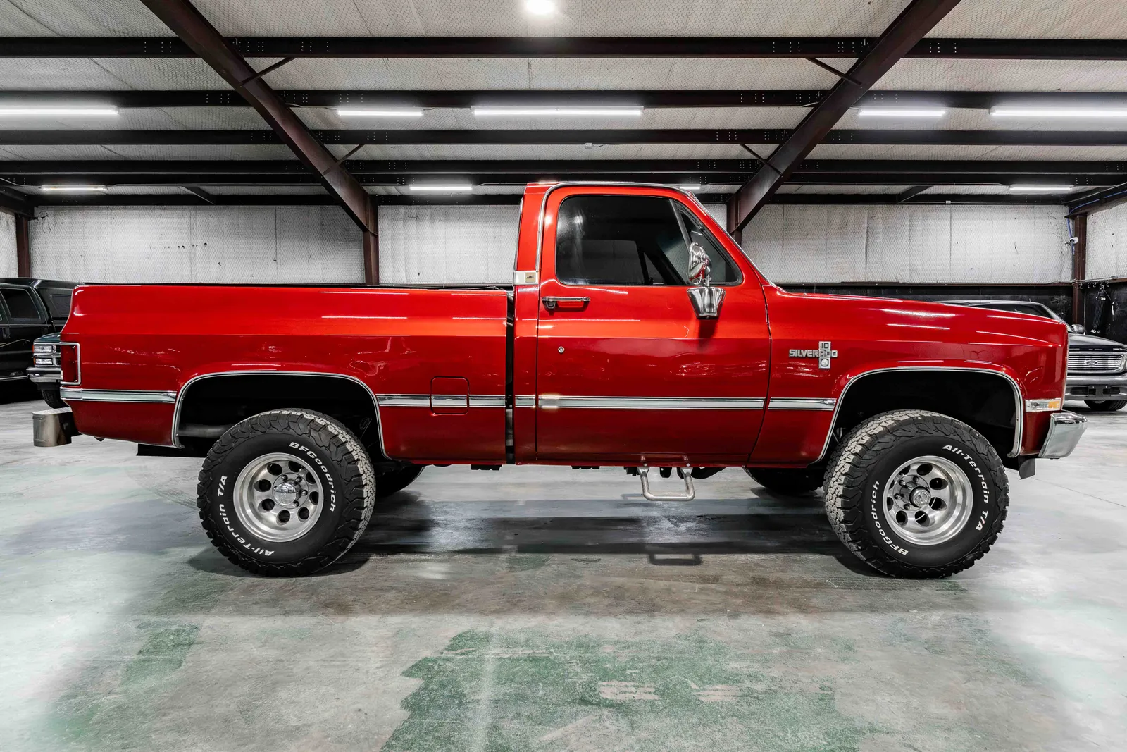 1985-Chevrolet-K10-Red-303445-38.jpg