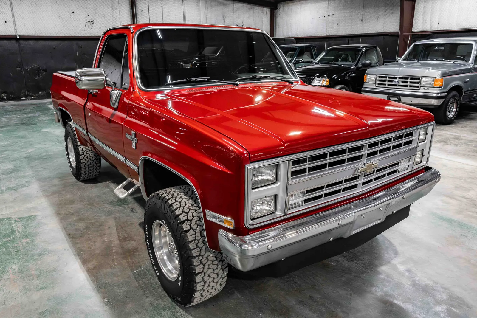 1985-Chevrolet-K10-Red-303445-39.jpg