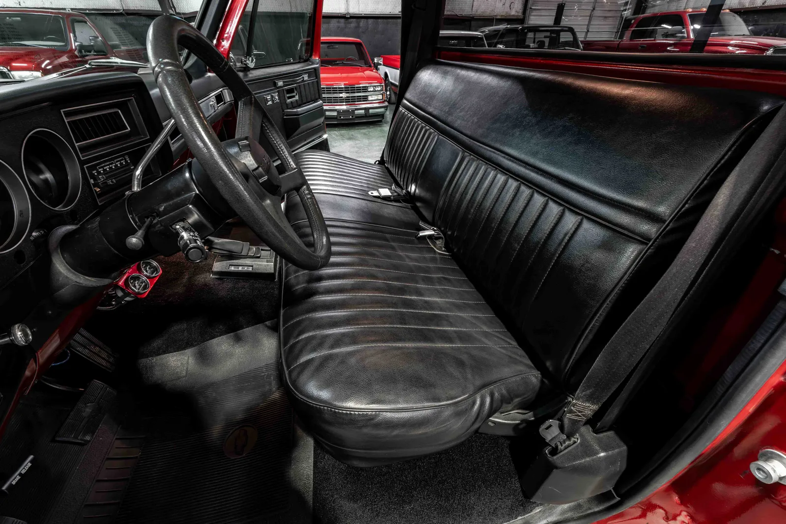1985-Chevrolet-K10-Red-303445-45.jpg