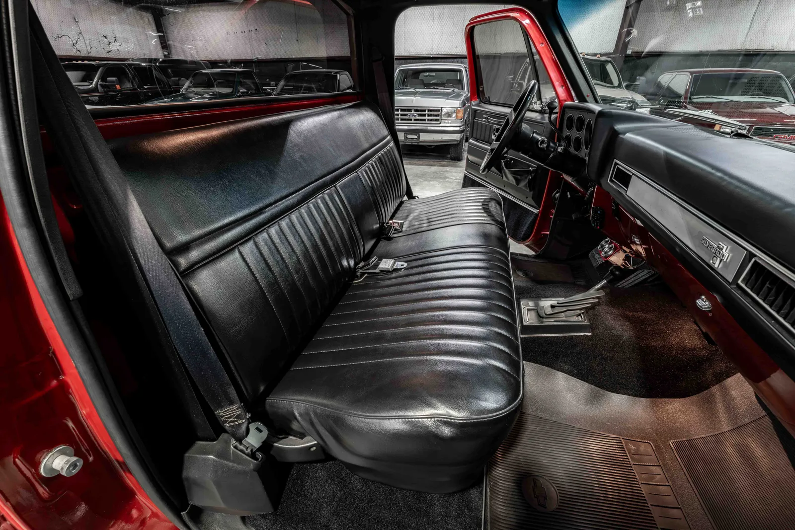 1985-Chevrolet-K10-Red-303445-48.jpg