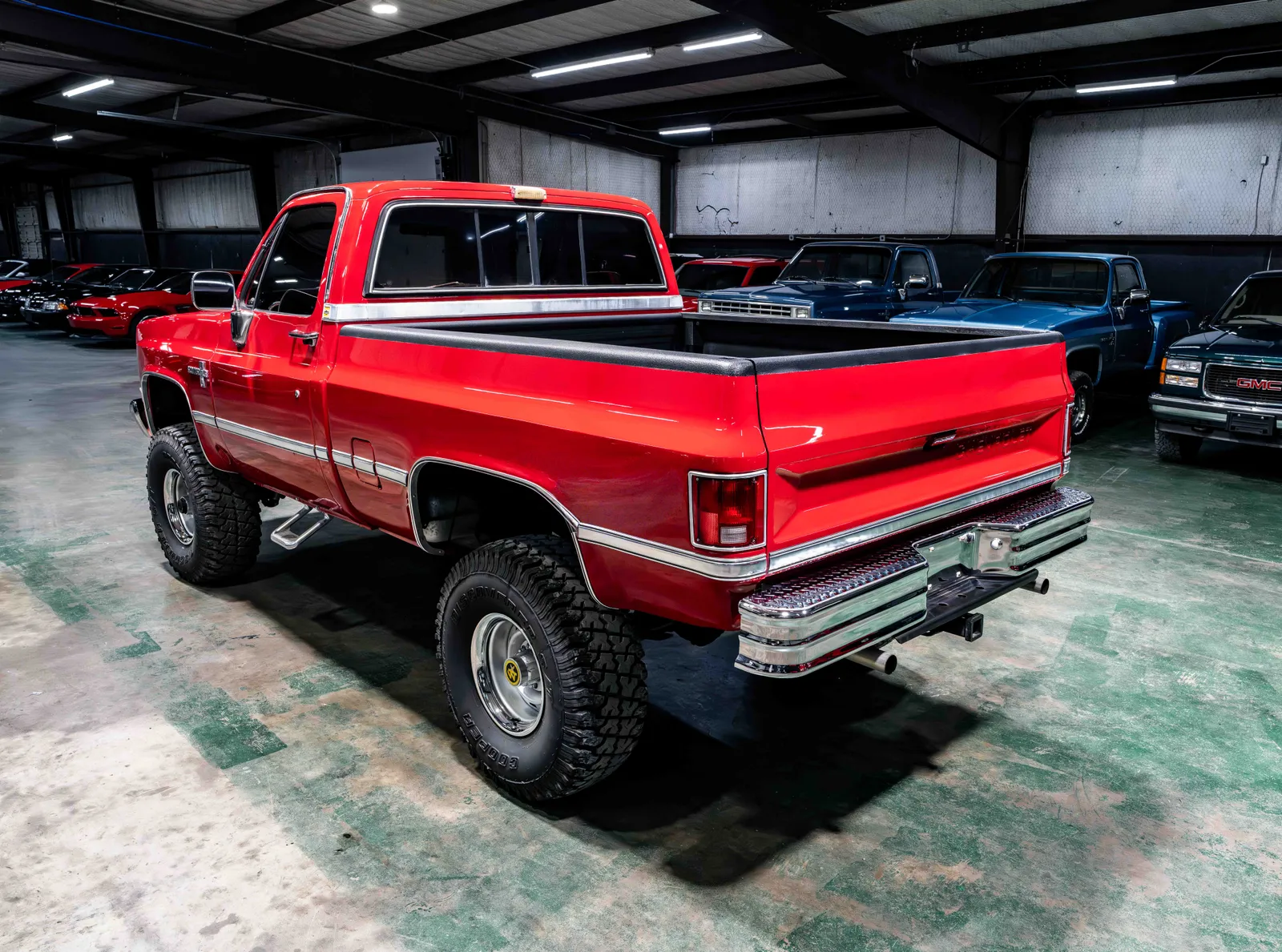 2_1984-Chevrolet-k10-Red-358517-38.jpg