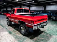 2_1984-Chevrolet-k10-Red-358517-38.jpg