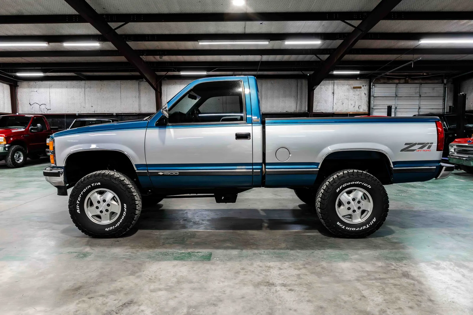 1992-Chevrolet-K1500-Blue-144183-34.jpg