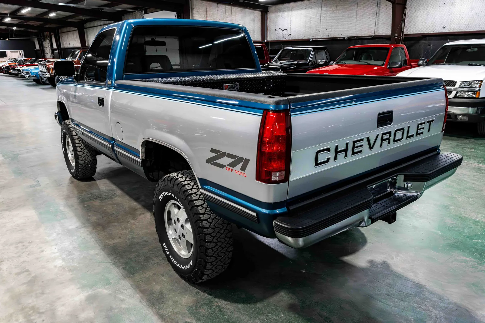 1992-Chevrolet-K1500-Blue-144183-35.jpg