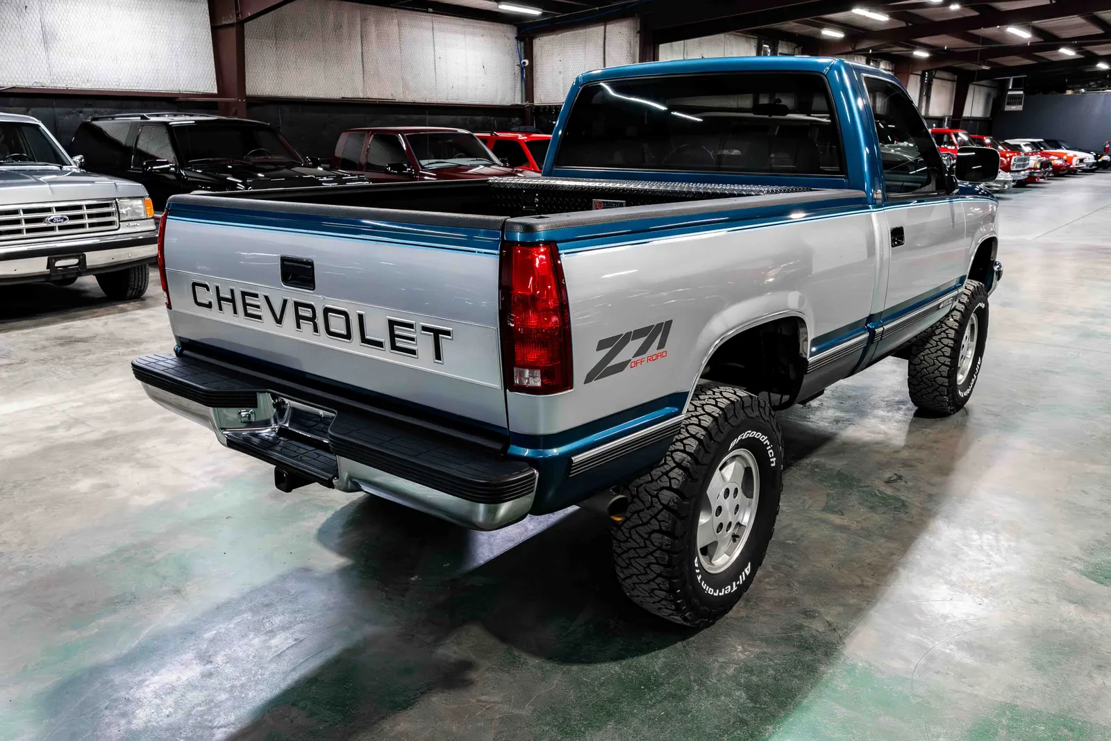 1992-Chevrolet-K1500-Blue-144183-37.jpg
