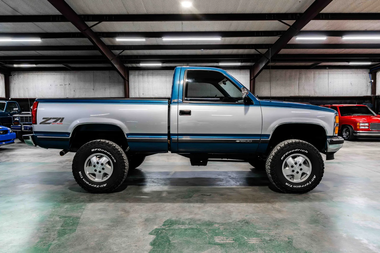 1992-Chevrolet-K1500-Blue-144183-38.jpg