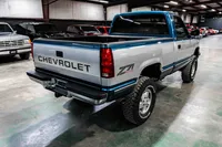 1992-Chevrolet-K1500-Blue-144183-37.jpg