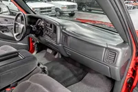 2001-Chevrolet-K1500-Z71-Red-106142-49.jpg