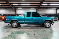 1994-Chevrolet-K1500-Bright-Teal-Metallic-253608-38.jpg